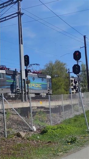 Rc4 locomotive passing by lørenskog