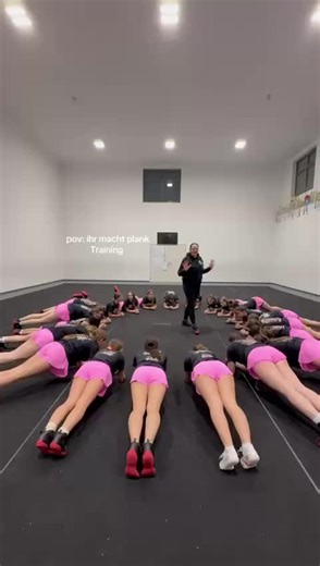 Cheerleading Tricks and Techniques for Triplex Teams