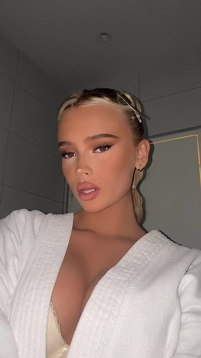 Emma Ellingsen (@emmathevampireslayer)’s videos with original sound - 👀