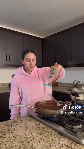 Cocinando Mole Poblano en un Día con Chefciña