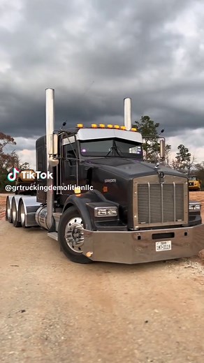 Delivery of a CAT 725 - Part 2 Overview