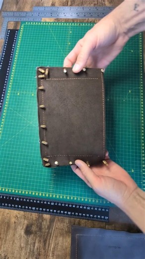 Leathercraft Pro Tip: Perfect Seam Alignment.