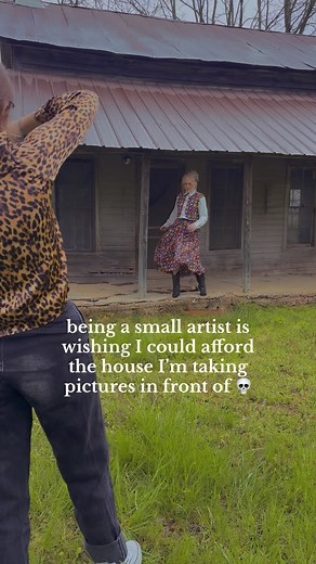 support small artists so they can afford rat infested houses with crumbling foundations! haha, but seriously so excited for these pictures by @mileys._.photography