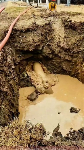 Mud Water Explosion! High Pressure Pipe Unclogging Moment
