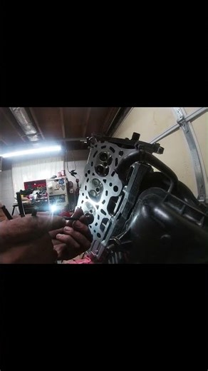 Final Valve Retainer Installed Civic Top-End Prep Begins