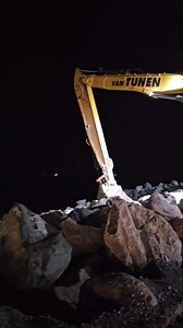 12K views · 49 reactions | CAT 395 Triple Boom by Van Tunen #koparka #excavator #heavyequipment #swiatoperatora #cat #dozer #spycharka #travel #follow #truck #civilengineering #caterpillar #crane #civilconstruction #mining #reels #follow #dredging #rockwork #praca | Świat Operatora | Facebook