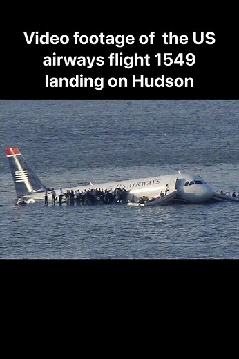 Real Footage of US Airways Flight 1549 Landing on the Hudson