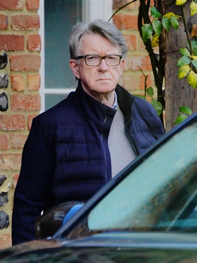British police on Monday arrested Peter Mandelson, a former U.K. ambassador to the United States, in a misconduct probe stemming from his ties to the late Jeffrey Epstein. It came days after a friendship with Epstein landed the former Prince Andrew in police custody. #petermandelson #unitedkingdom #breakingnews #abc7news
