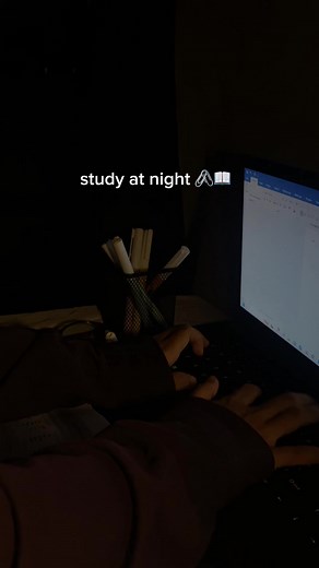 study at night🖇️📖 #fypシ #studytok #study #studymotivaton #studywithme #studyvlog #collegelife #studyatnight
