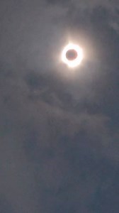 323K views · 2.3K reactions | Desde Plano Texas ☀️⚫️梁凉 #eclipse2024 | Noticiero Flores Costa Cuca | Facebook