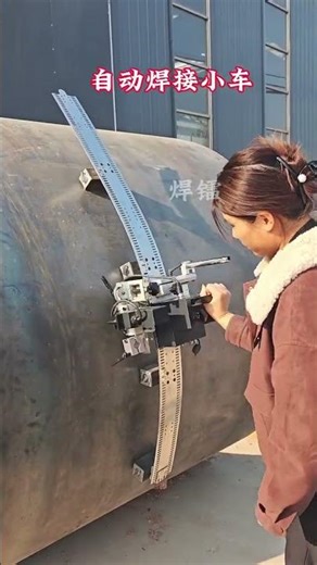 ⚡ “Watch This Welding Cart Make PERFECT Welds! 🤖🔥”p