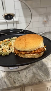 🥘 SUPER EASY CROCKPOT BBQ CHICKEN SANDWICHES you guys have to try it!!!! This recipe is so so easy, delicious & only has a few ingredients. (recipe below 👇) 🩷 🗒️ SUPER EASY CROCKPOT BBQ CHICKEN SANDWICHES: 1. Throw 2-3 chicken breasts in the crockpot, and put about 1 cup of your favorite bbq sauce, 1/2 cup of Italian dressing, 2 tbsp brown sugar, and 1-2 tbsp Worcestershire sauce on top. Cook on low 4-6 hours or high 2-4 hours. 2. Once cooking time is done, shred and put back in the crockpot
