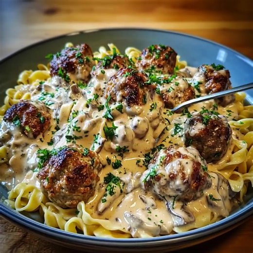 Delicious Meatball Stroganoff with Fettuccine Recipe