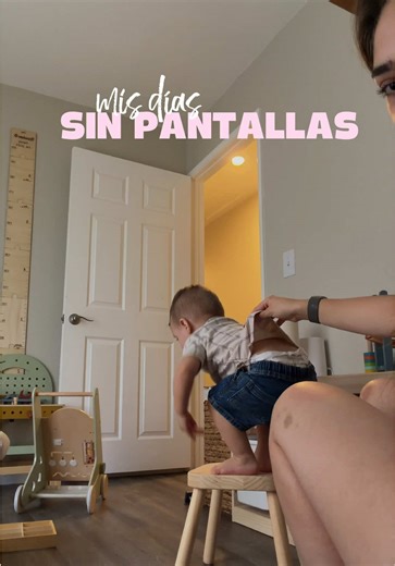 Una tarde conmigo sin pantallas con un bebé… pero versión realista 😅 Intentando grabar, cocinar, limpiar y mantener entretenido a Mateo al mismo tiempo. La maternidad real casi nunca es perfecta… pero sí muy caótica y bonita 🤍