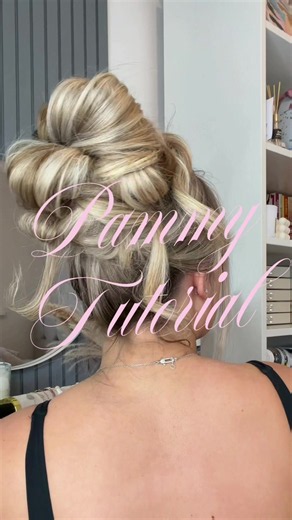 Pammy Pinup Hairstyle Tutorial: Classic Pin-Up Look