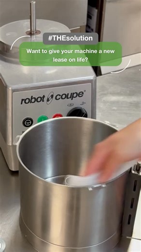 Robot-Coupe on Instagram: "[𝐓𝐇𝐄𝐬𝐨𝐥𝐮𝐭𝐢𝐨𝐧] A spotless robot in 4 easy steps 🫧 No matter your equipment, regular maintenance is essential to preserve its reliability and efficiency over time. 💡 Robot-Coupe tip: scan the QR code on the front of your machine to access maintenance tips, video tutorials, and the user guide with EasyGuide. 👉 Unlock your robot’s full potential with just one scan! Un robot impeccable et propre en 4 étapes 🫧 Quel que soit votre équipement, un entretien régul