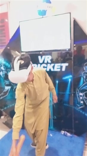 Experience Cricket in Virtual Reality Headset
