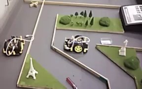 今天制作一个遥控赛车小游戏，首先先弄好一些arduino主控板遥控车，然后布置场地最后再加一些小细节便完成了