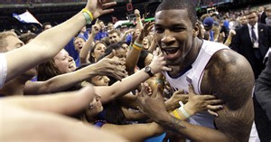 College athletes profiting off of NCAA policy