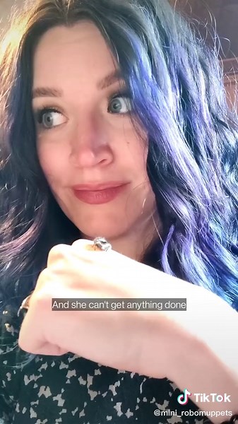 Walnut from @spoodmanor #adayinmylife #petsoftiktok #jumpingspider #fyp