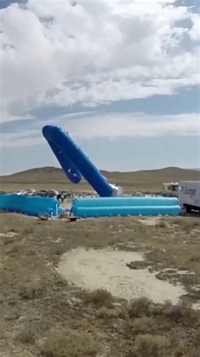 These Flying Pants will take You to Space -Sure they will! "These Vs transport people to a space port" https://youtube.com/shorts/qqJuBpDQ2Tk Featured on @unstoppablegadgets_en AIRSHIP TO ORBIT PROGRAM by JP AEROSPACE https://www.youtube.com/watch?v=fdfTCBRwijI ParaGear.com - You Want it! We Got it! Visit Today! And, Like us on Facebook! #paragear #skydive_addicts #skydiving #skydiving_universe #canopypiloting #freefly #freeflying #iloveskydiving #dieepic #parachutisme #ffparachutisme #skydiving