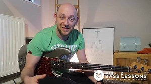 Don't noodle in between songs ;)... for 9 other pro tips click here: http://bit.ly/2tdPooW | ScottsBassLessons.com