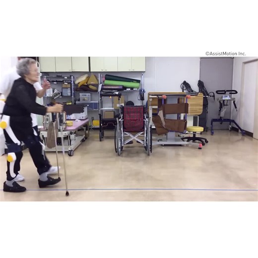 Better mobility is just a step away with curara®, a wearable rehabilitation robot helping people learn to walk again 🚶. Developed by Shinshu University startup AssistMotion株式会社 for those facing mobility challenges due to aging, accidents, or illness, the robot uses control and sensor technology to move naturally with the user. While it helps re-train walking ability, an app 📱 tracks factors such as speed, stride length, and even joint angles. Lightweight and easy to wear, this innovation is al