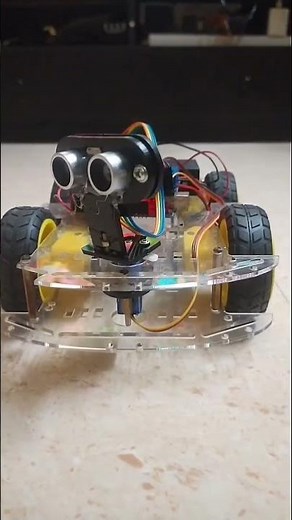 Obstacle Avoiding Robot using Arduino 🤖 #shorts #arduino #robotics #engineering #arduinorobot