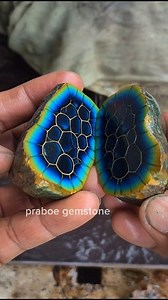 The beauty of turquoise stone vein pattern turtle back is very beautiful #gemstone #turquoise #fake #Ai #naturalover #diycrafts #jewelry #wedding #limitededition #manicure #luxuryjewelry #gold #mineral #fblifestyle | Praboe gemstone