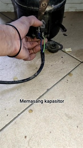 Irwan Kurniyanto on Instagram: "Memasang kapasitor #repair #kompresor #refrigerator #elektronik #teknologi #reels"