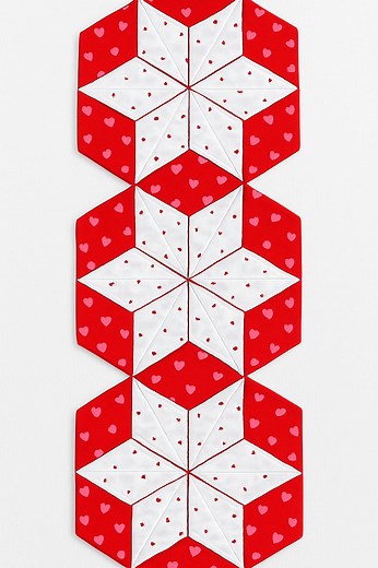 Hexagon Table Runner Tutorial #sewing #quilting #quiltpattern #sewingtutorial | Indah Sewing