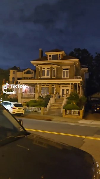 Exploring Slaine's Home in Manhattan or New Jersey