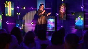 Glamour napok, cipő bolt, NagyÁrpi. Péntek 21:00 - Comedy Club - Ráskó Eszter: NagyÁrpi 1-2 rész | Comedy Central Magyarország