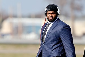 Blind Side 2: Revenge of Tennessee, The Titans Sign Michael Oher