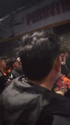 pada punya dendam apa si bang haha ?? #persib #persibbandung #persija #semenpadang #sepakbola