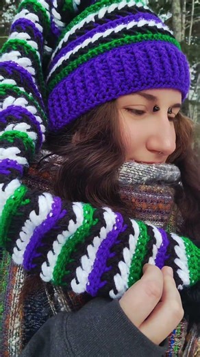 Beetlejuice inspired long stocking hat ✨️ #crochet #artandcraft #smallbusiness #fiberart #hats