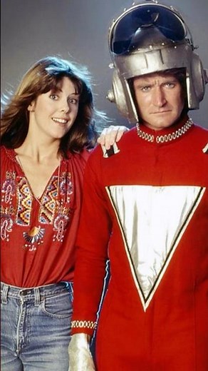 Mindy's Reaction when Mork Brings 'Treasure' Home 💀 #classictv #funny #shorts