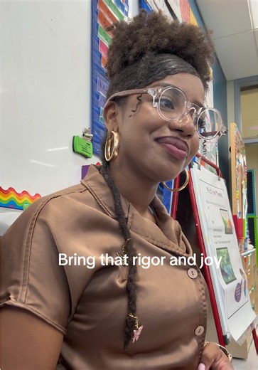 Teaching isn’t about control… it’s about connection ❤️ #mrshanks #gotit #kindergarten