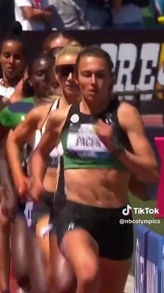 Faith Kipyegon wins the 1500m in HISTORIC fashion with an electric 3:48.68 world record. 🙌 #track #trackandfield #record #worldrecord