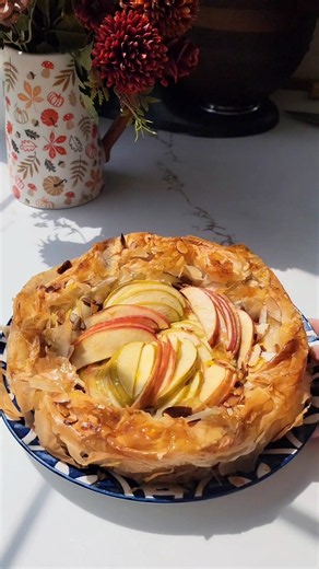 Apple Phyllo Pie