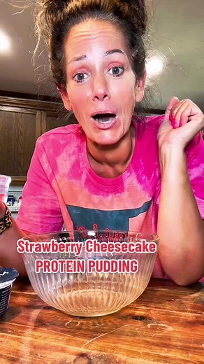 229 POUNDS DOWN🍓Strawberry Cheesecake Protein Pudding #dessert #proteinpudding #food #easyrecipe #foodie #yummy #healthyrecipes #weightlosstransformation #eating #foodtiktok