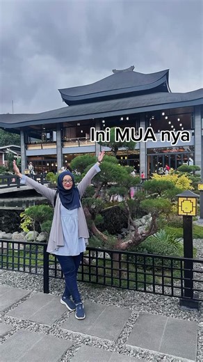 MUA TANGERANG - JAKARTA on Instagram: "Ciptakan spesial wedding mu bersama emji makeup. Bisa bebas pilih gown premium ya… Kalau km booking langsung ke emji makeup. Terima : - Wedding Akad✅ - Wedding Akad & Resepsi✅ - private makeup course ✅ - Wisuda ✅ - Pesta ✅ - Lamaran ✅ Mua @emji_makeup_wedding Dekor @visi_wedding Lokasi acara : Tangerang Wa = 0812 8695 1919 Atau klik profil di atas #muatangerang #muajakarta #muacipondoh"