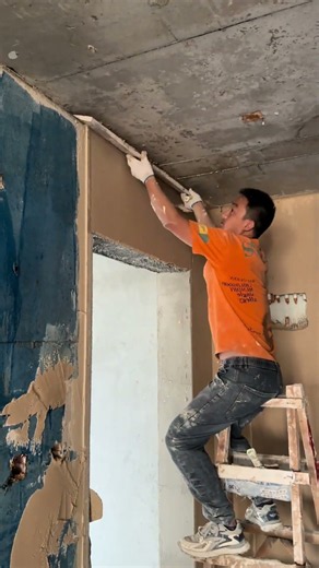 Stretching Gypsum with One Method for Interior Wall Plastering