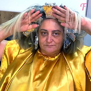 44K views · 582 reactions | Vorher und nachher: Umwerfendes Make-up für graues Haar. | Fabiosa Fitness Deutschland | Facebook