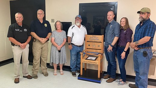 Fallen Laurens County deputy remembered with custom chair