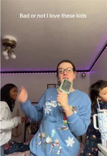 Auntie era in its prime 🥰👧🏽👦🏻 #auntiesoftiktok #auntie #auntielife #nicelist #fyp