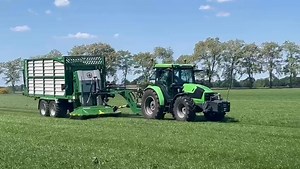 Bringing the grass to the cows in Belgium! 🇧🇪 #grasstechnology #creatingnewstandards | Grass Technology