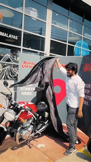 Raw Talks with Swaroop on Instagram: "4.2 lakhs ki 7 lakhs echa!! • • #JobMarket #MotivationalVideos #SkillDevelopment #FreelancingTips #JobHunting #CareerMotivation #LearnSkills #StudentMotivation #FreelancerLife #SkillOverDegree #CareerGoals #WorkSmart #FreelanceTips #UpSkill #MotivationForStudents #JobOpportunities #SelfImprovement #SkillBasedLearning #CareerInspiration #WorkLifeBalance #FreelancersUnite #DreamJob #ContinuousLearning #FutureSkills #JobSeekerTips #FreelanceMotivation #LearnAnd