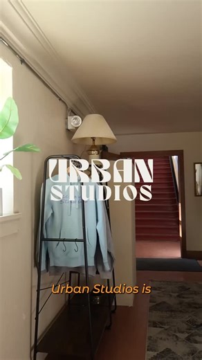 📣 Calling all photographers and creatives! 📣 Urban Studios is officially settled into their new location at 325 W McDaniel Street and the upgrade opens up so many new possibilities. The larger studio allows for multiple styled setups, a growing prop collection, space for events, and beautiful natural light pouring in from west and south-facing windows. It’s the same studio creatives know and love, just with more room to create freely! 🎉 Their grand opening open house is this Saturday, January