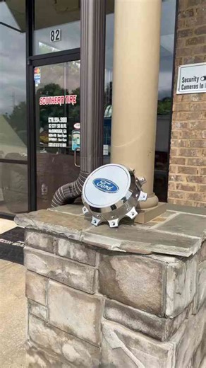 Floating Hub Caps on 26 Dually Wheels